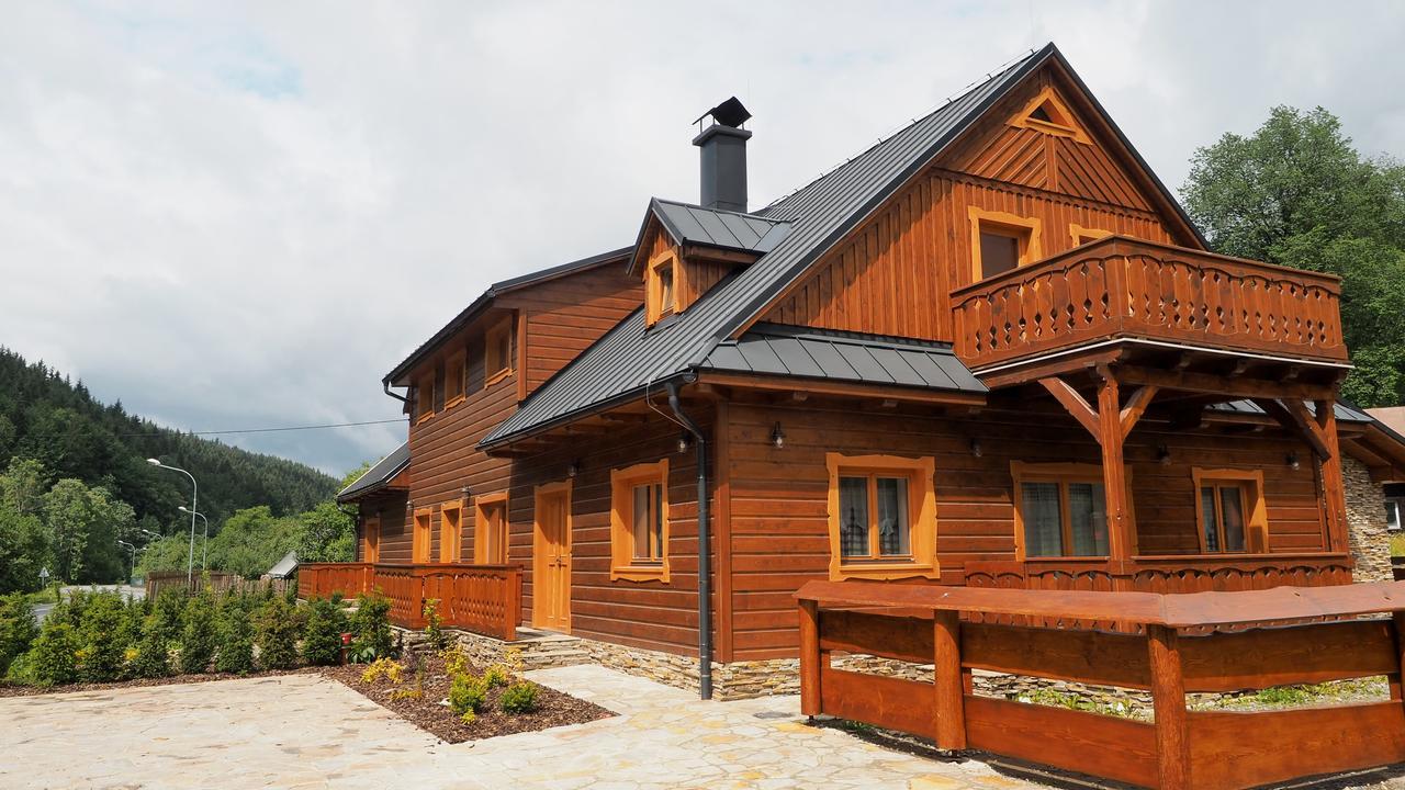 Ferienwohnung Pod Milonovou Velké Karlovice Exterior foto